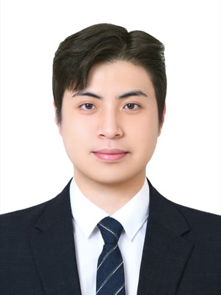 Junyoung Kang
